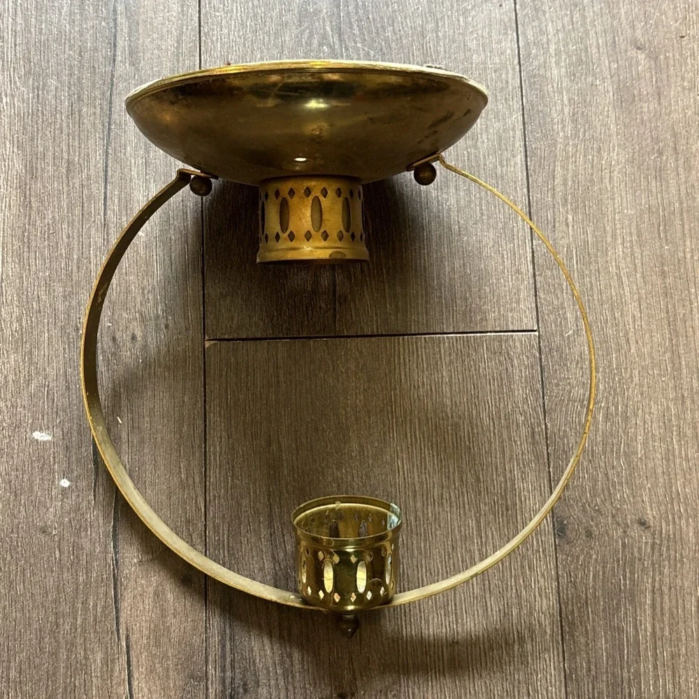Vintage Brass Tone Moe Light Ceiling Fixture Union Made USA‎ Flush Mount 9.5 in